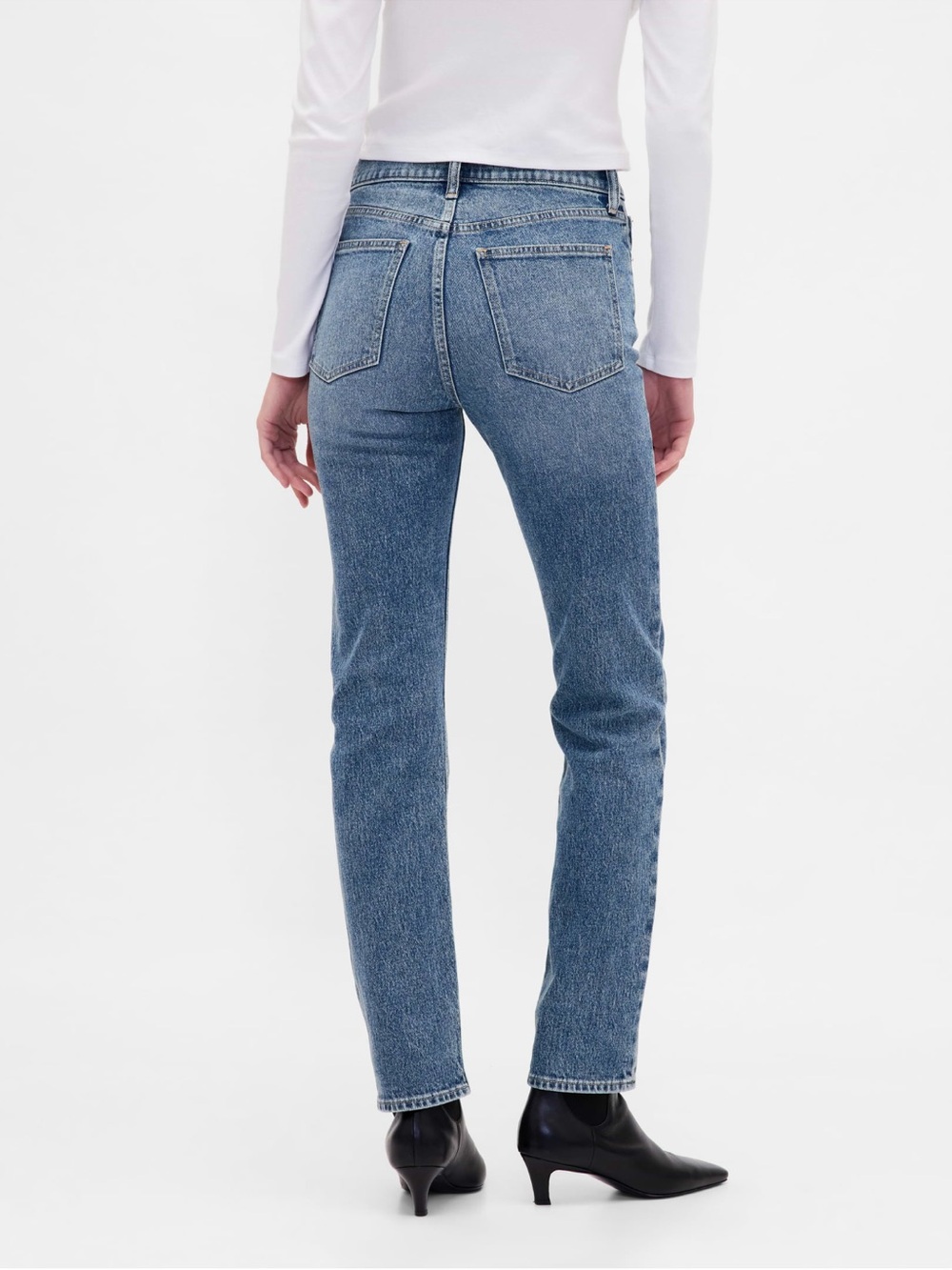 GAP High-Rise 90s Slim Straight Jeans (Petite) - Picture 4 of 8